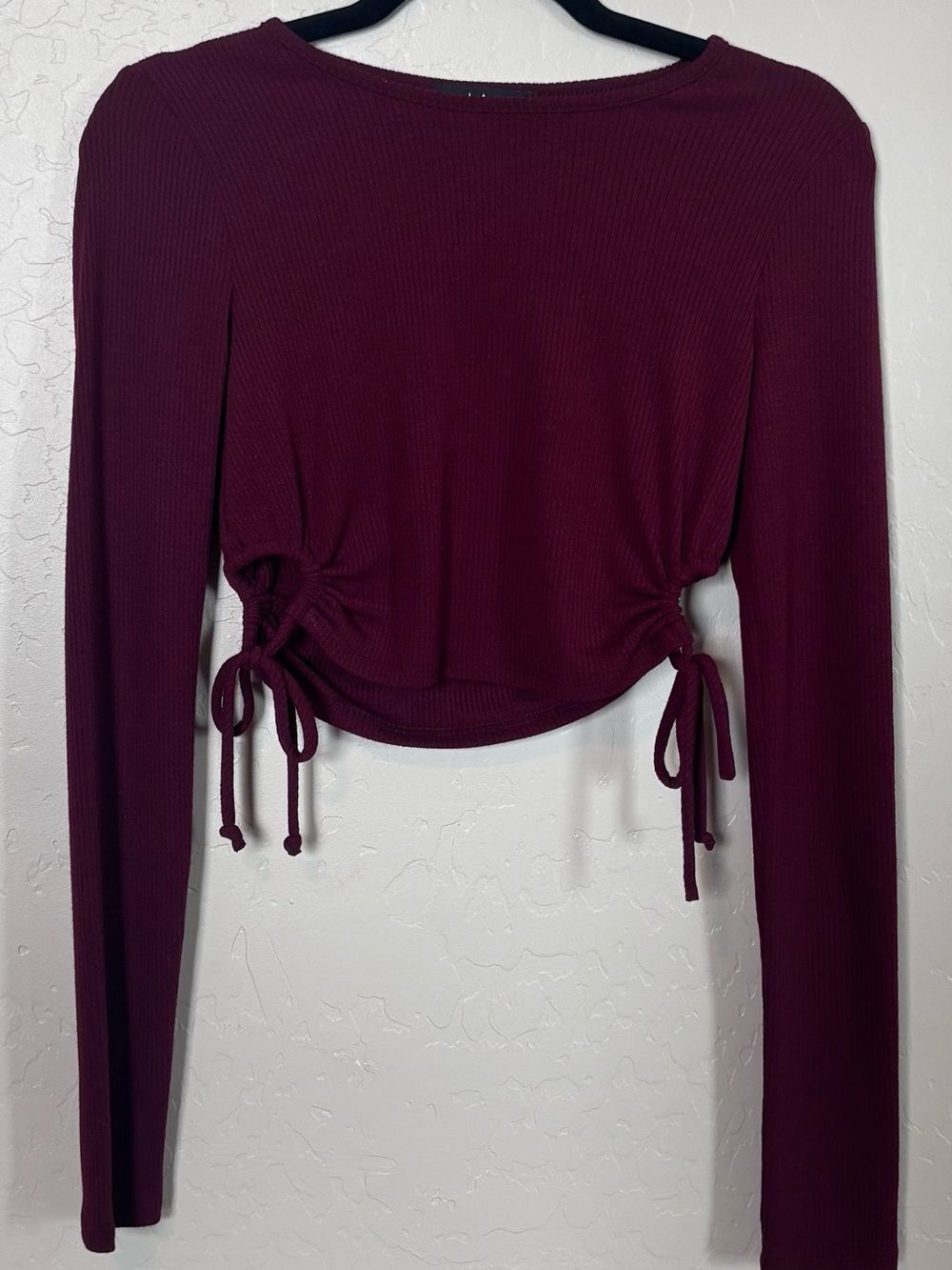 Lulus Burgundy Ribbed Ruched Side Crop Top Womens Small Long Sleeve NWT